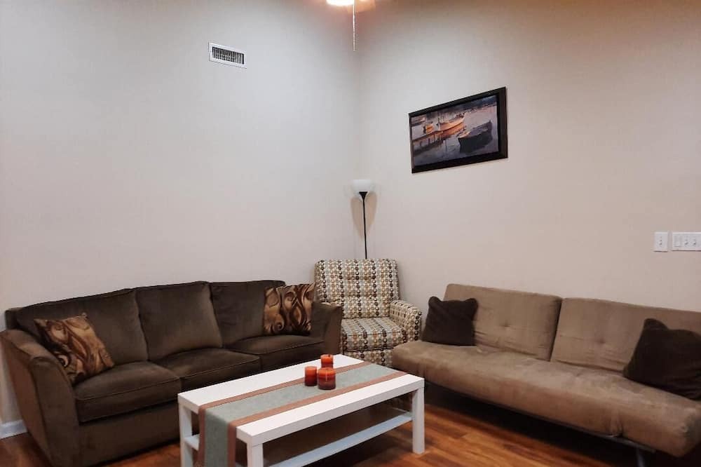 Photo of Livingroom in Apex