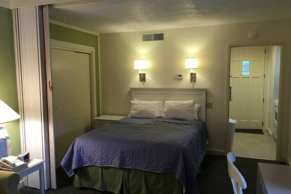 Photo of Bedroom in Palmetto Dunes