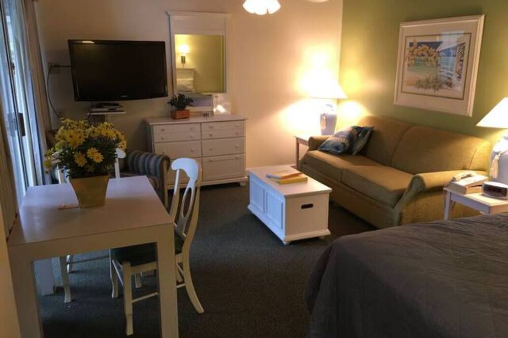 Photo of Bedroom in Palmetto Dunes