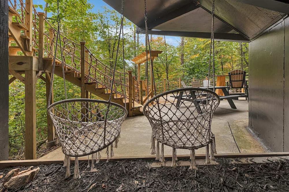 Photo of Patio Balcony in Beech Mountain