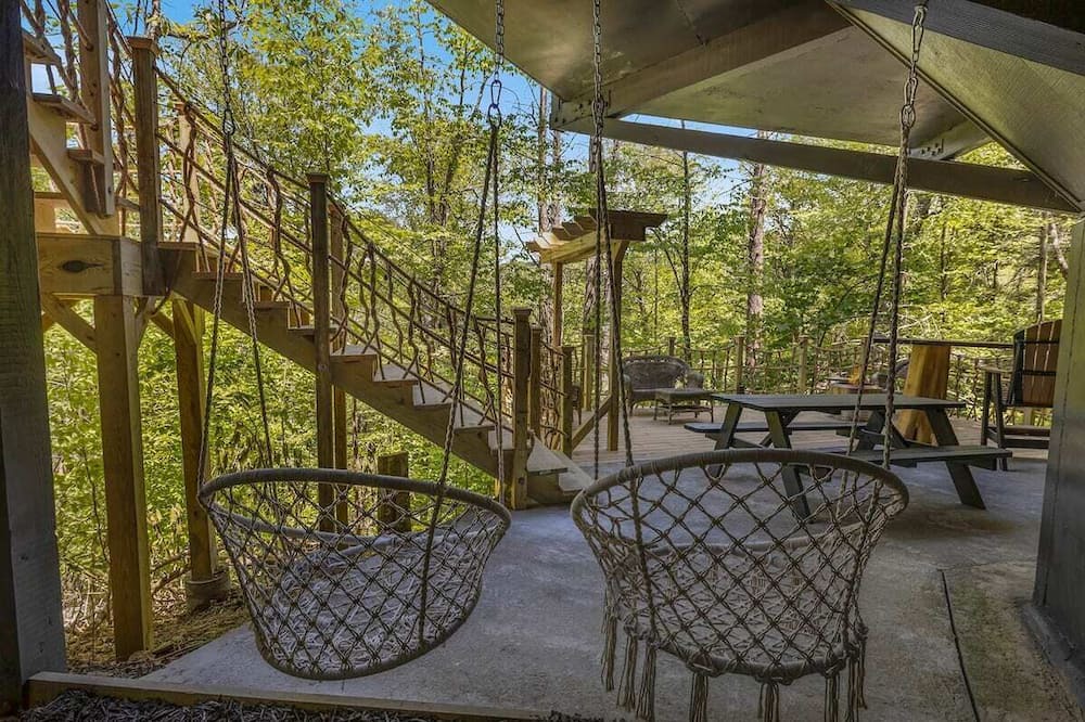 Photo of Patio Balcony in Beech Mountain