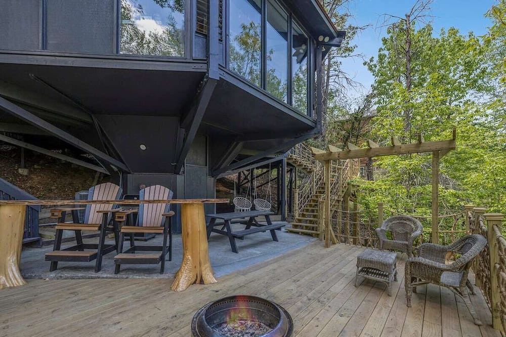 Photo of Patio Balcony in Beech Mountain