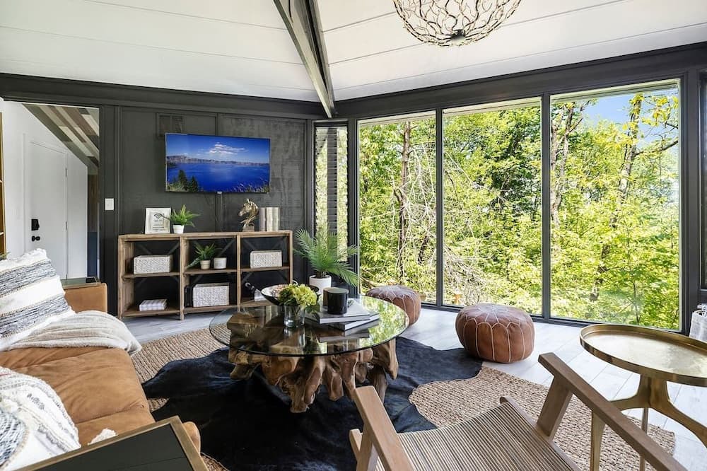 Photo of Livingroom in Beech Mountain