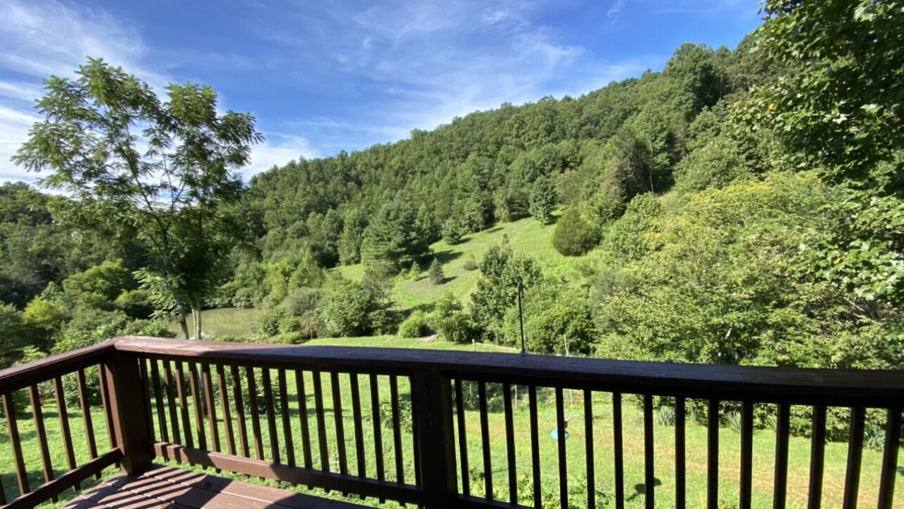 Photo of Outdoor in Hendersonville