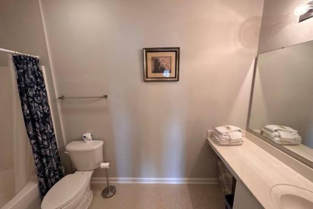 Photo of Bathroom in Sunset Beach