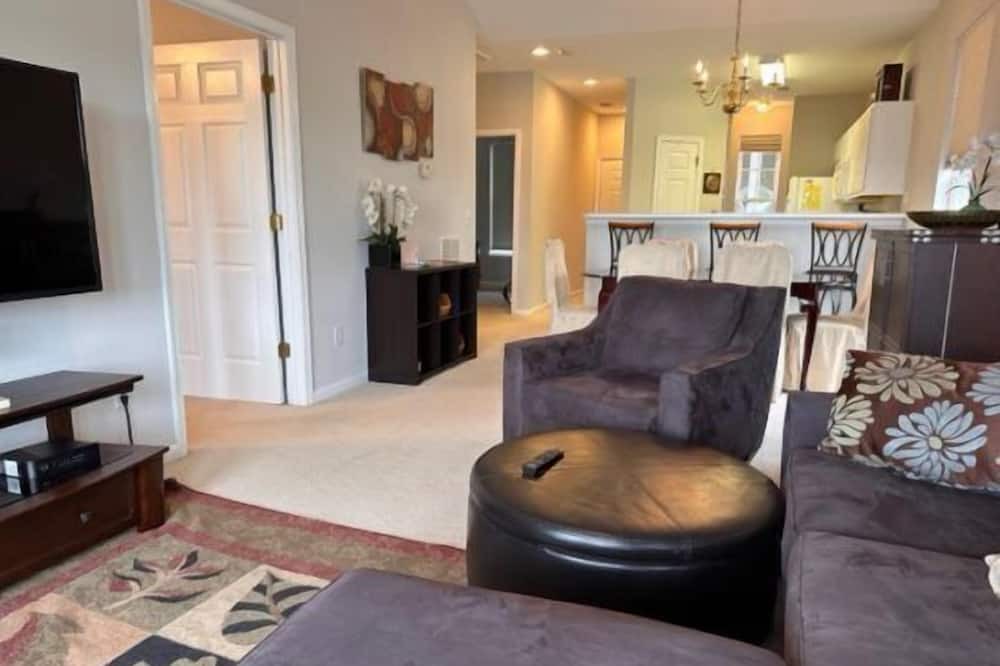 Photo of Livingroom in Sunset Beach