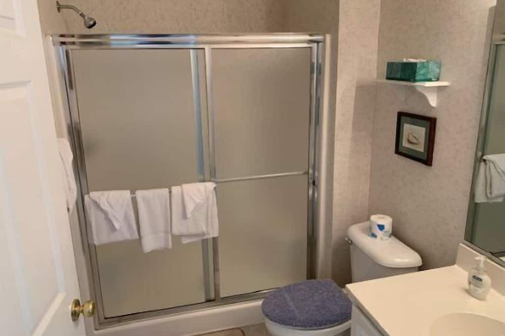 Photo of Bathroom in Sunset Beach