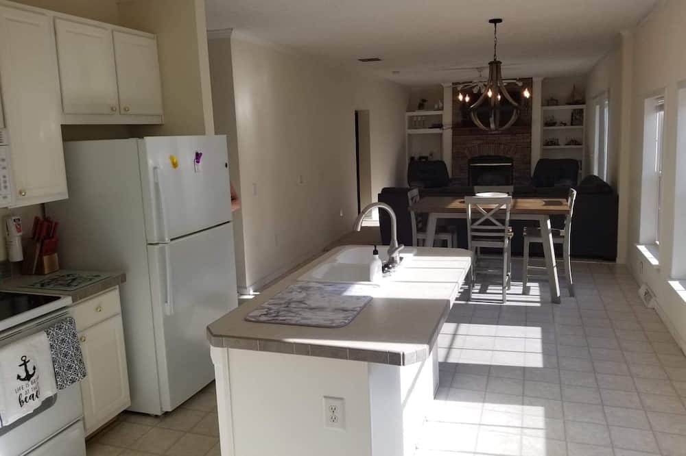 Photo of Kitchen in Beaufort