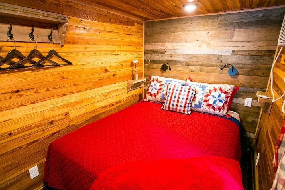 Photo of Bedroom in Steele Creek
