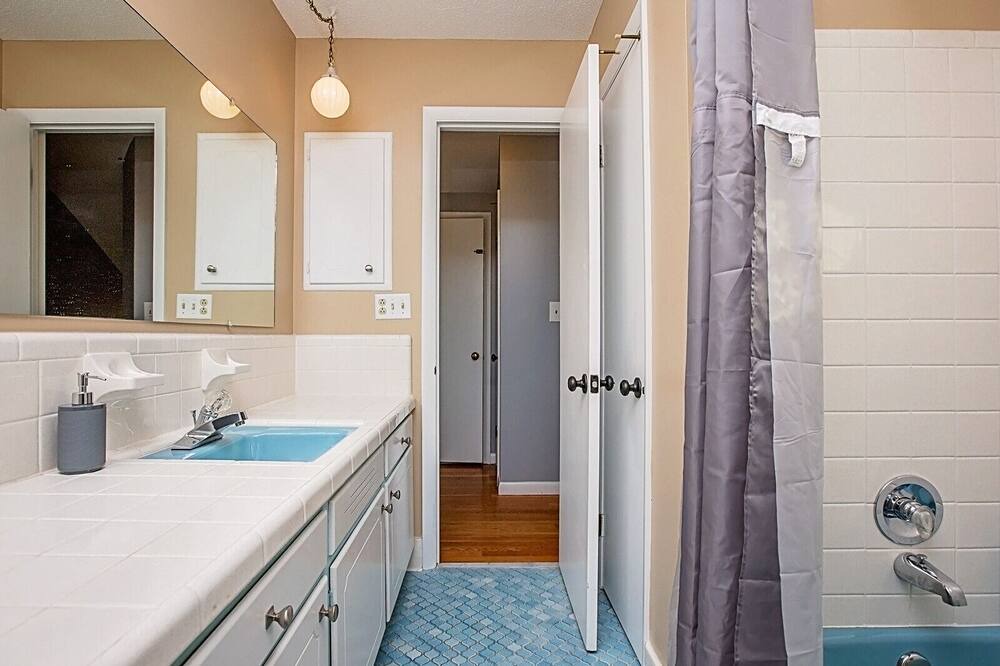 Photo of Bathroom in Westover