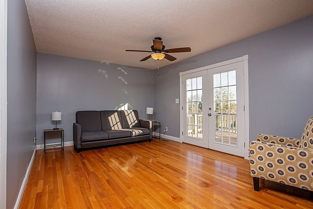 Photo of Livingroom in Westover