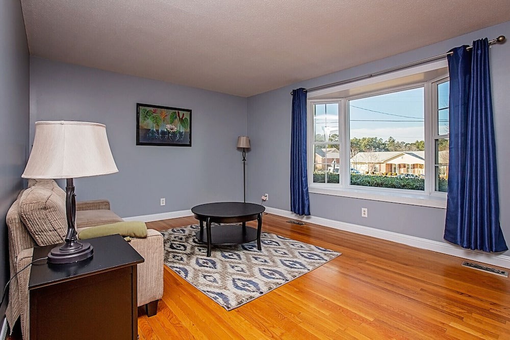 Photo of Livingroom in Westover