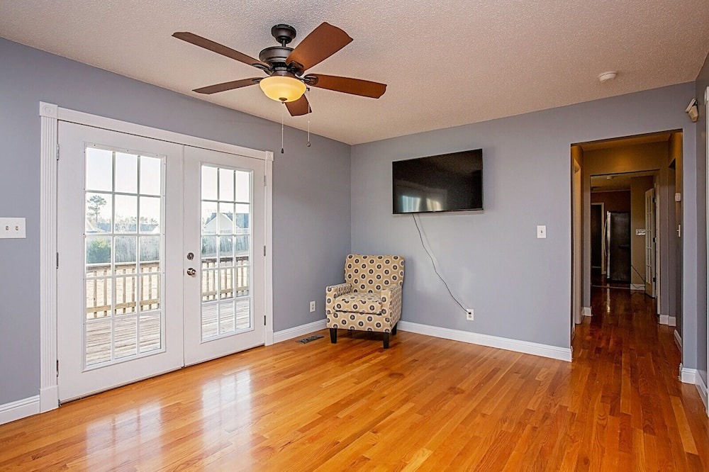 Photo of Livingroom in Westover