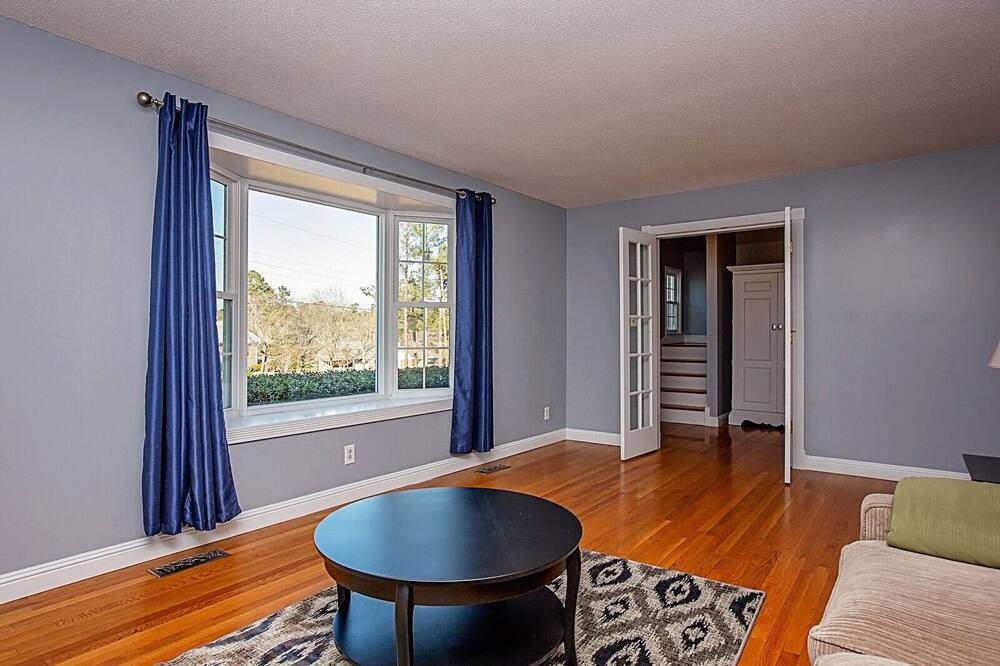 Photo of Livingroom in Westover