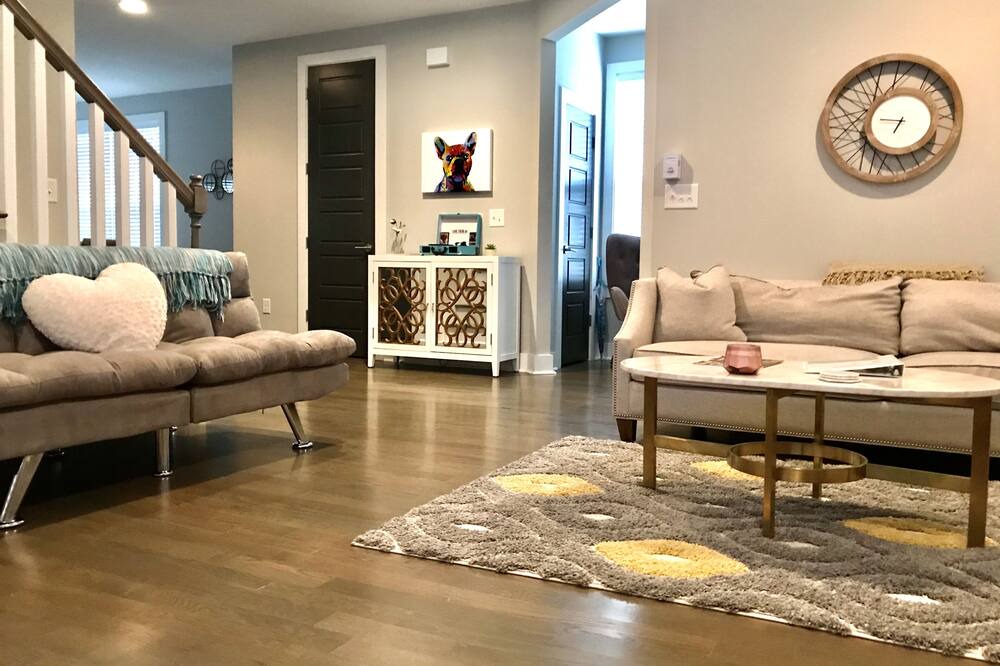 Photo of Bedroom in East Hill
