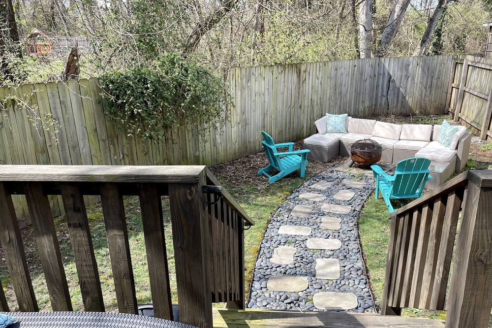 Photo of Outdoor in East Hill