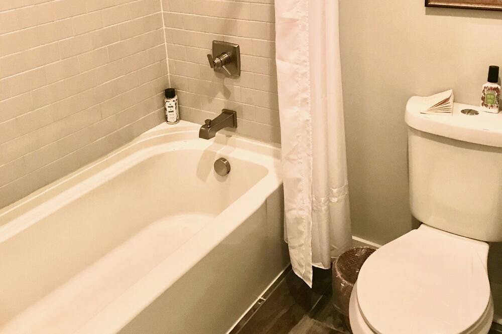 Photo of Bathroom in East Hill