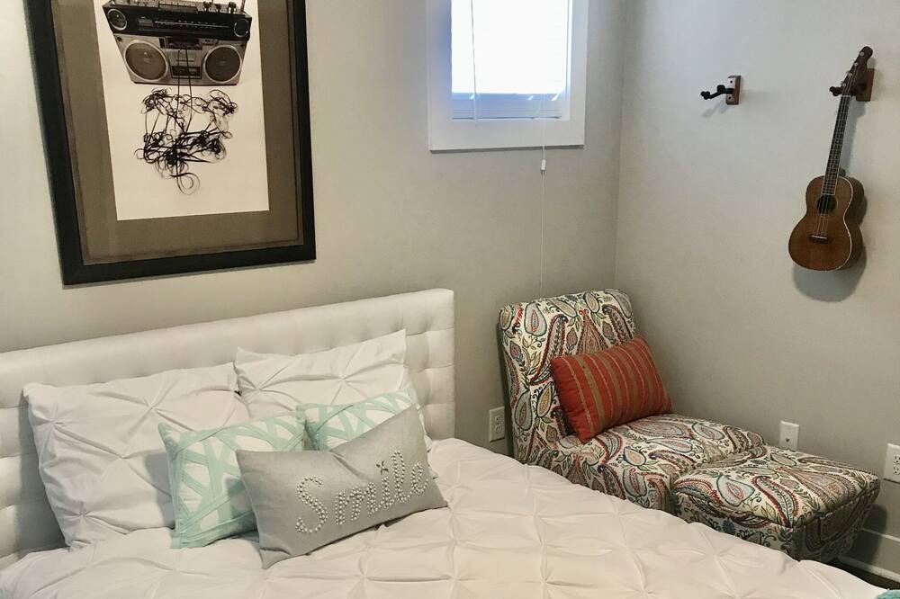 Photo of Bedroom in East Hill