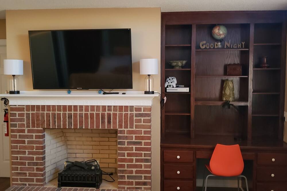 Photo of Bedroom in Durants Neck