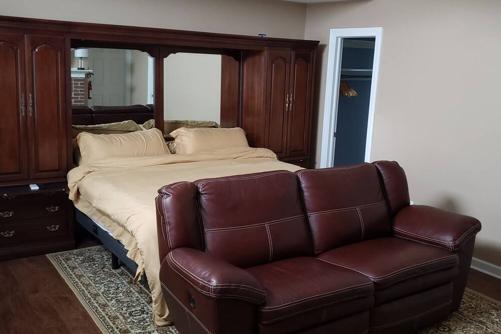 Photo of Bedroom in Durants Neck