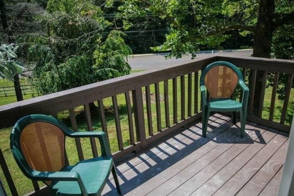 Photo of Patio Balcony in Clemmons