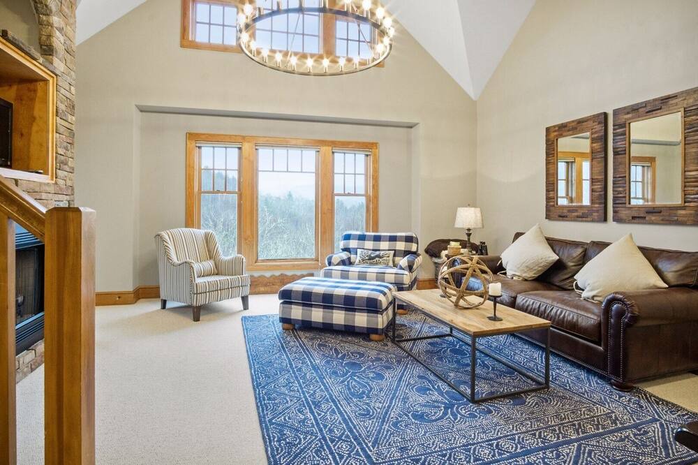 Photo of Livingroom in Foscoe
