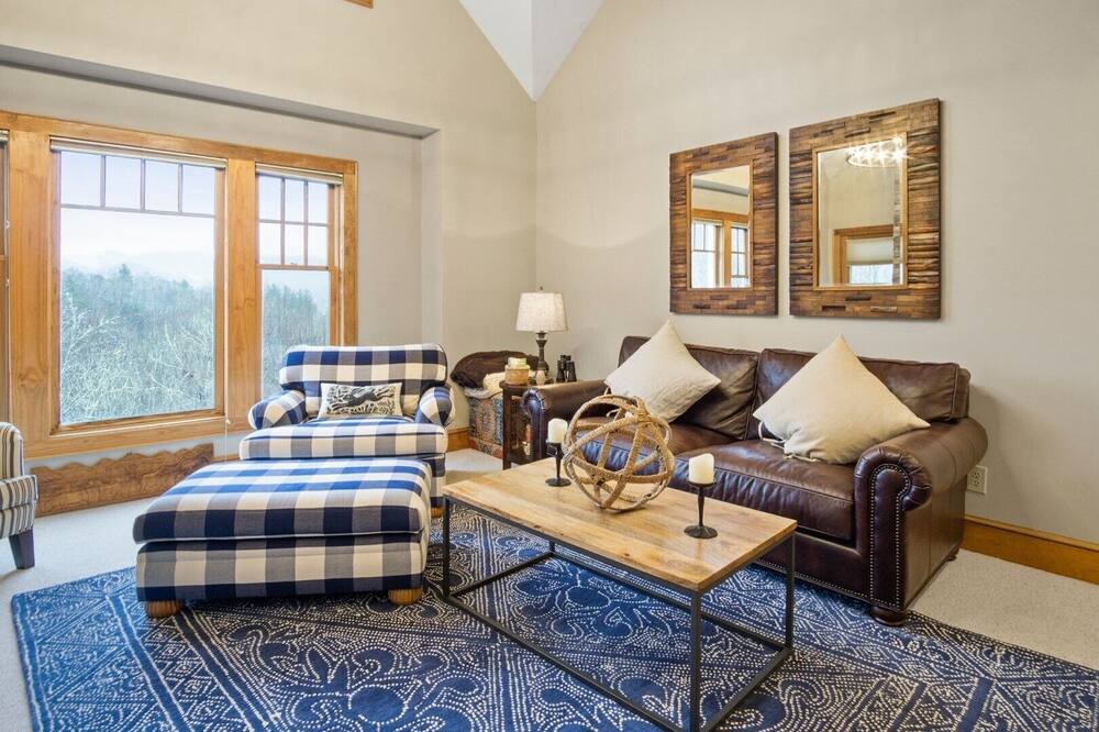 Photo of Livingroom in Foscoe