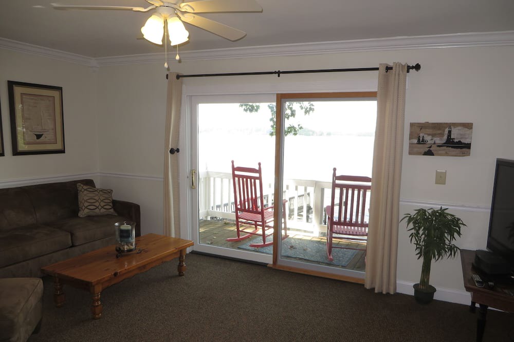 Photo of Outdoor in Mayhew