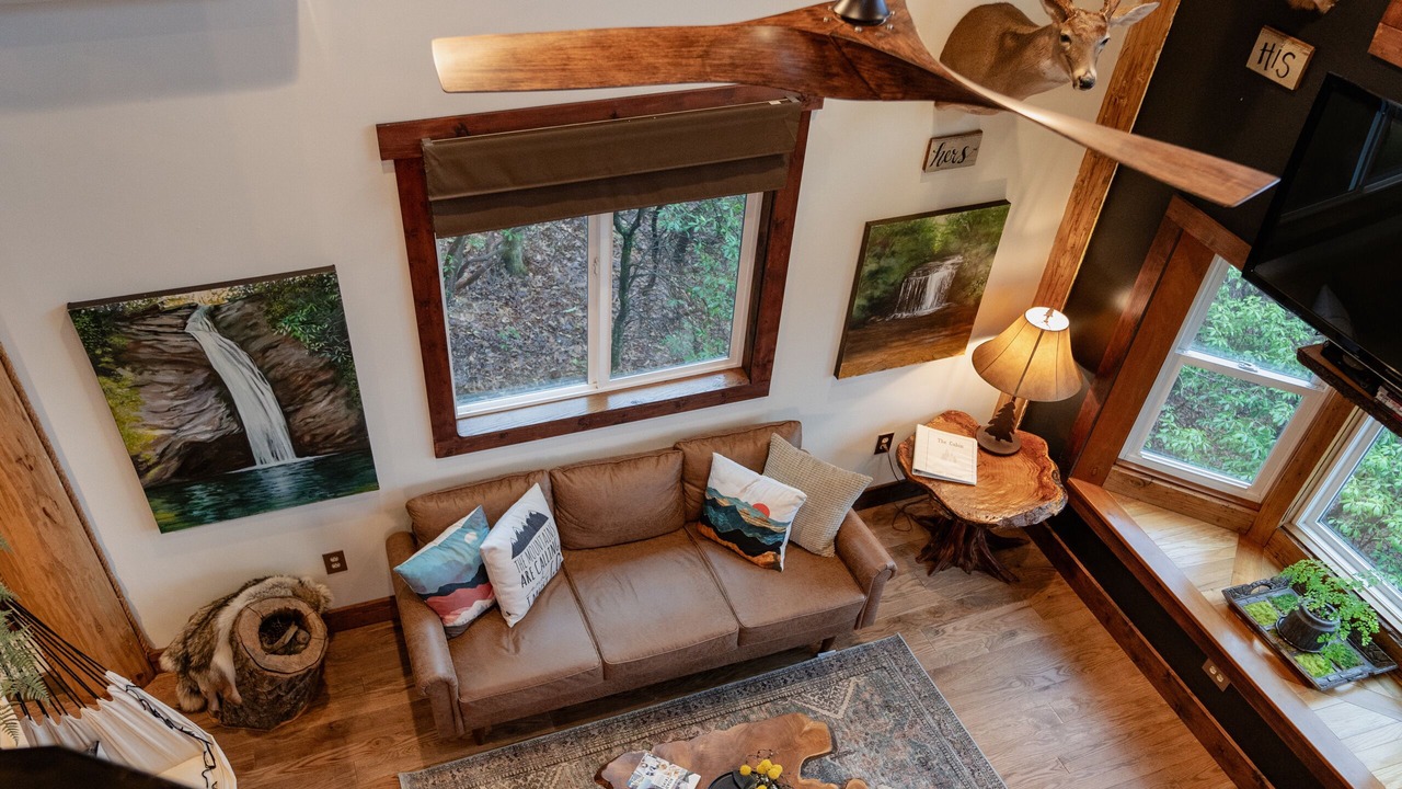 Photo of Livingroom in Lake Toxaway