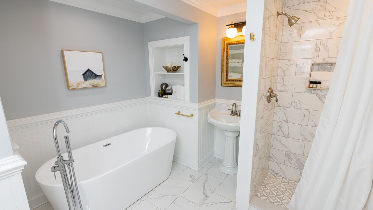 Photo of Bathroom in Manteo