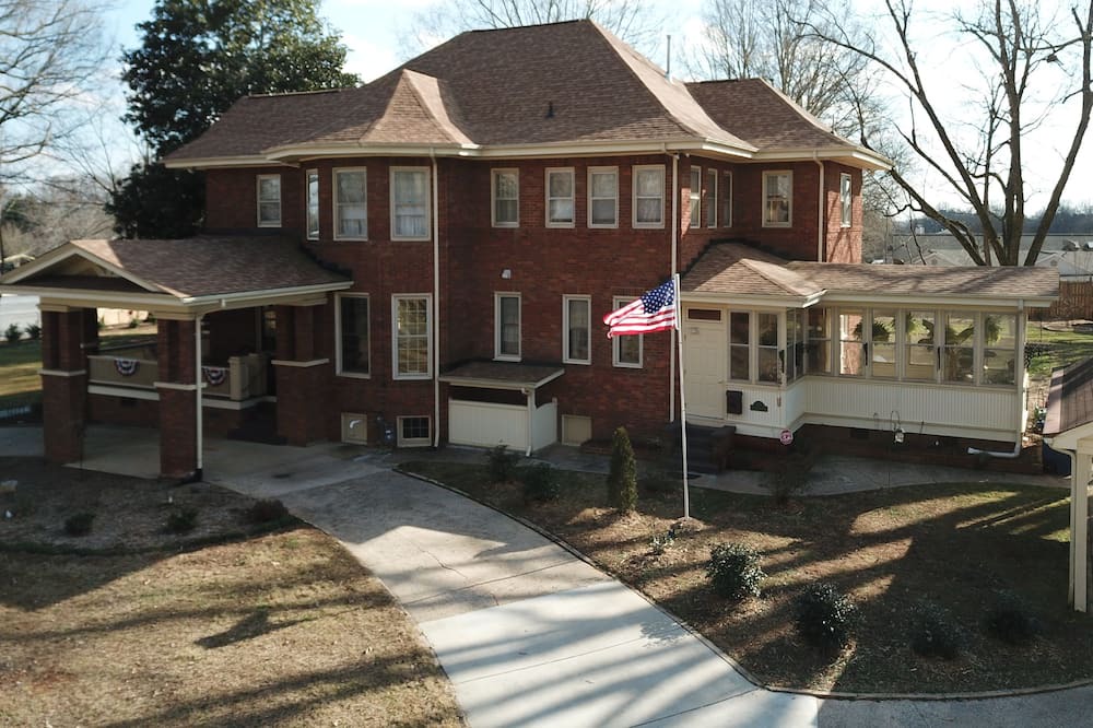 Photo of Outdoor in Conover