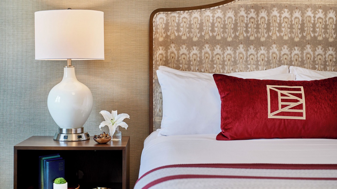 Photo of Bedroom in Elon College
