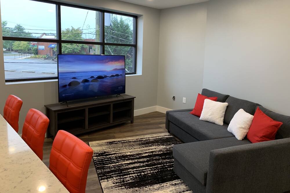 Photo of Livingroom in Morganton