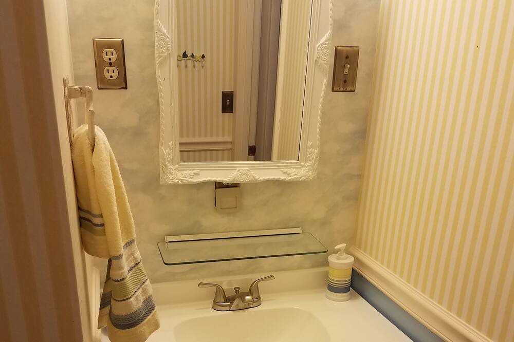Photo of Bathroom in Brevard