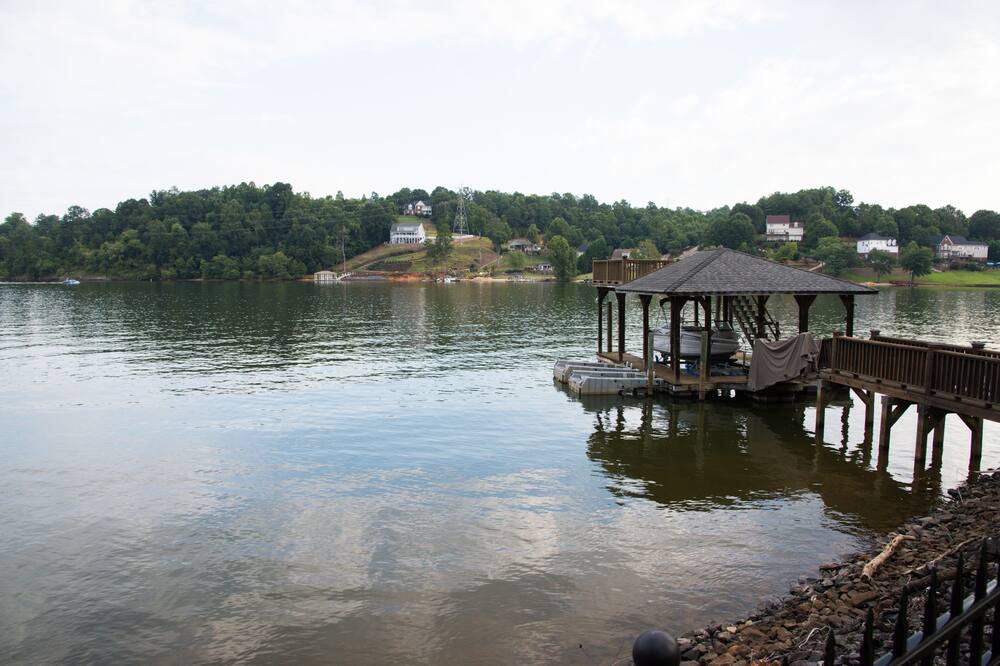 Photo of Others in Hickory