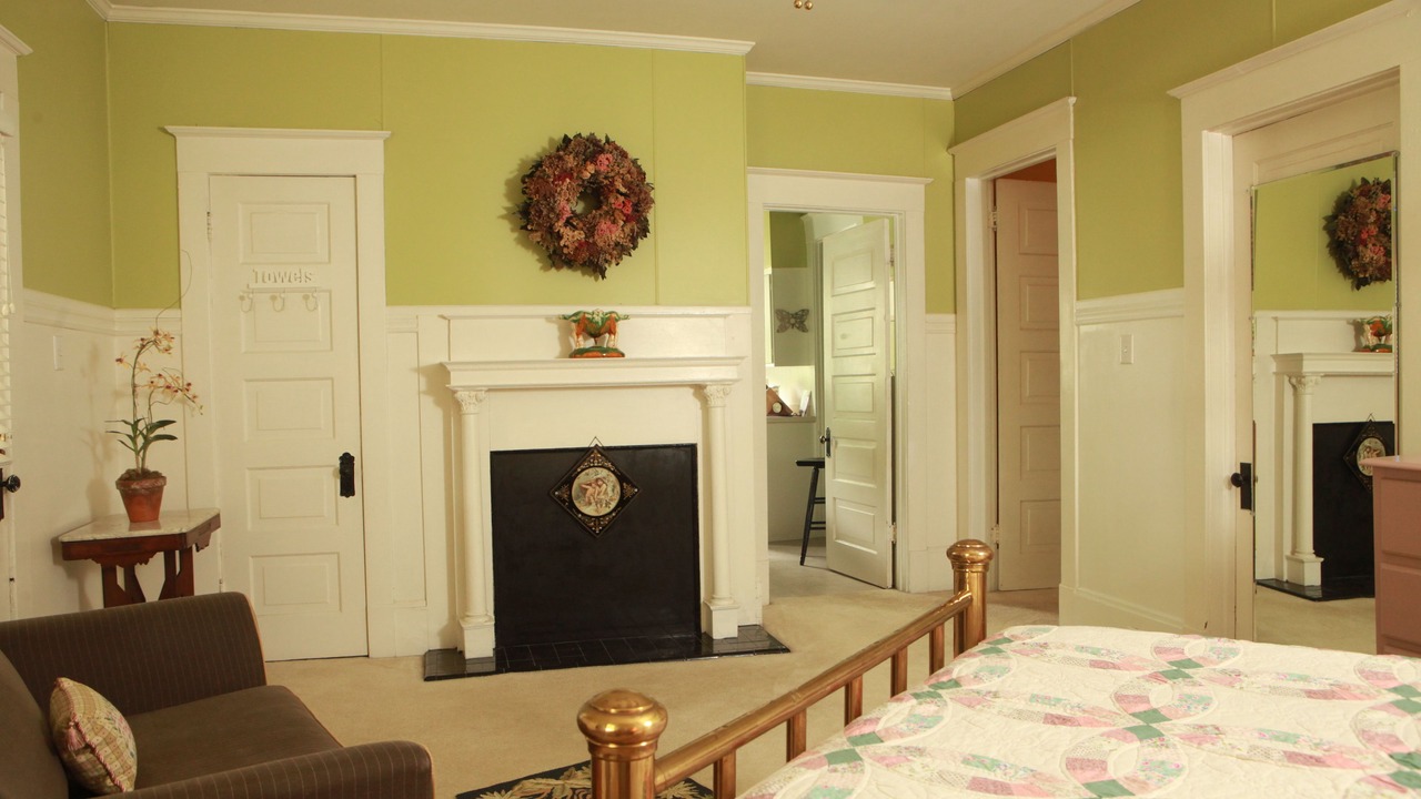 Photo of Bedroom in Lindley Park