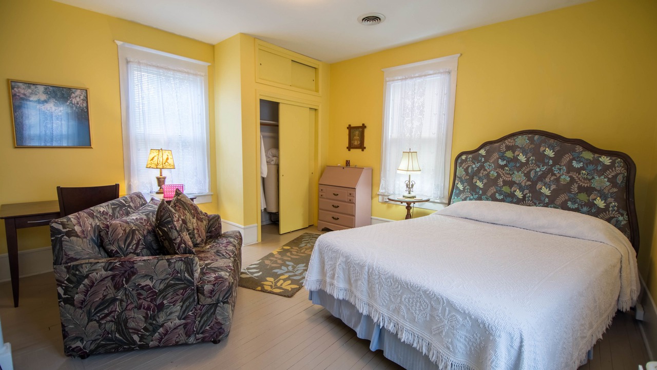 Photo of Bedroom in Lindley Park