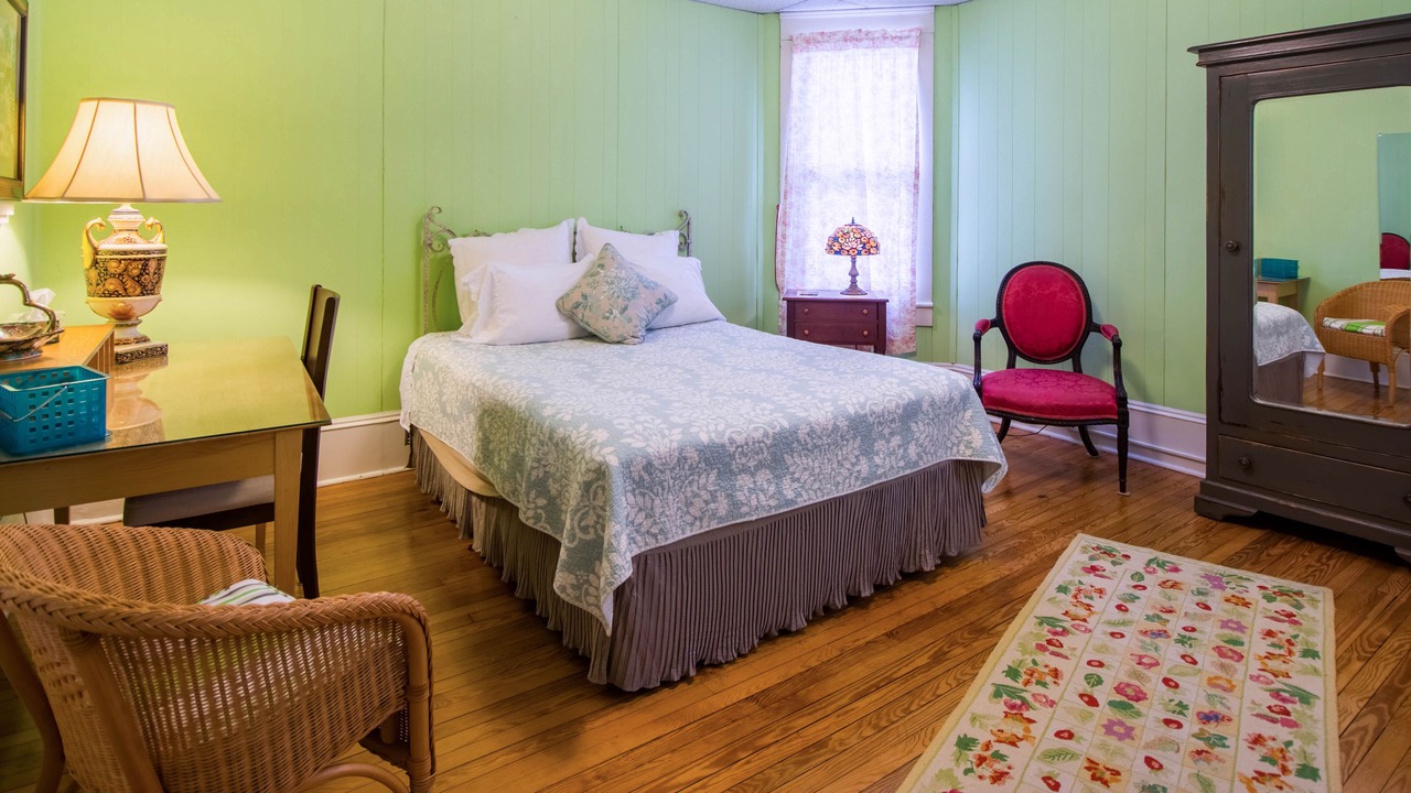Photo of Bedroom in Lindley Park