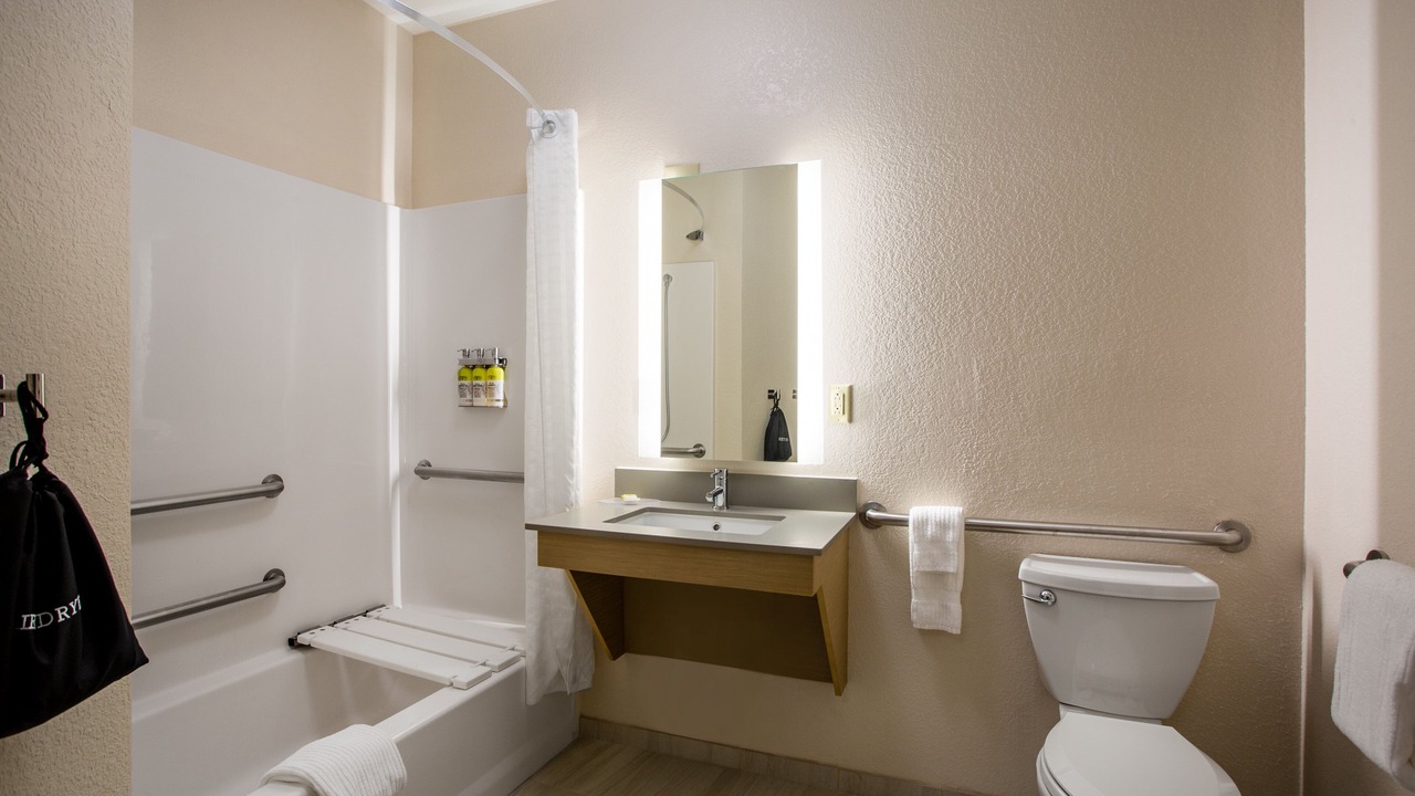 Photo of Bathroom in Apex
