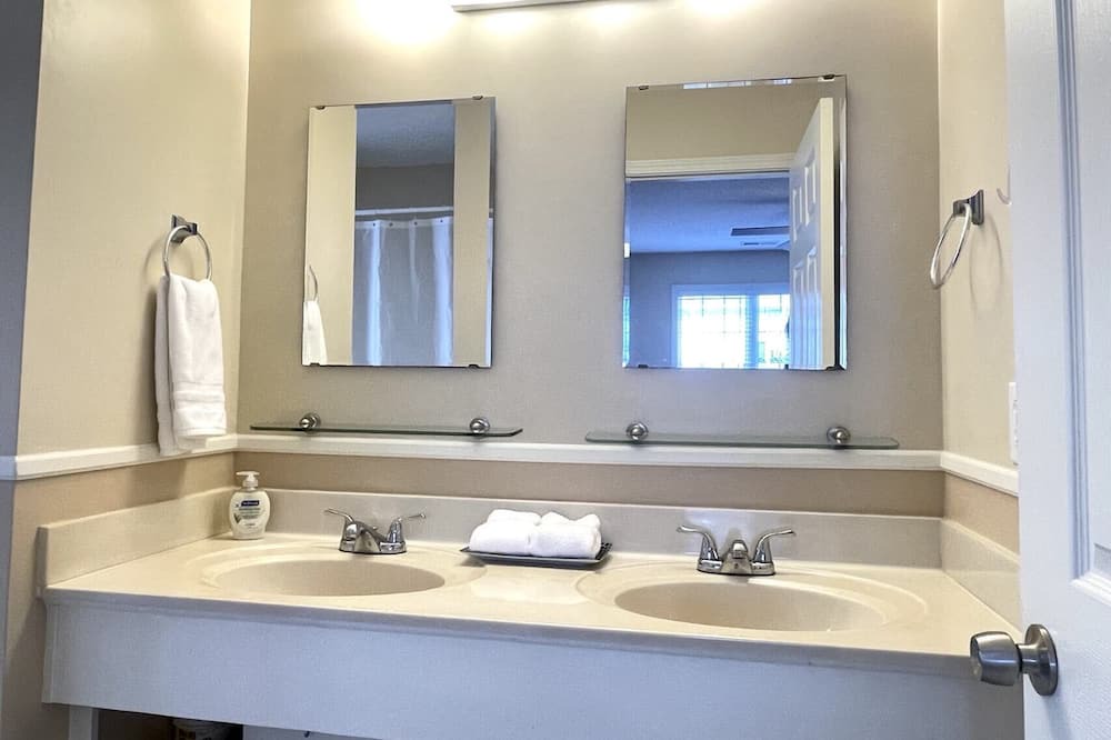 Photo of Bathroom in Umstead