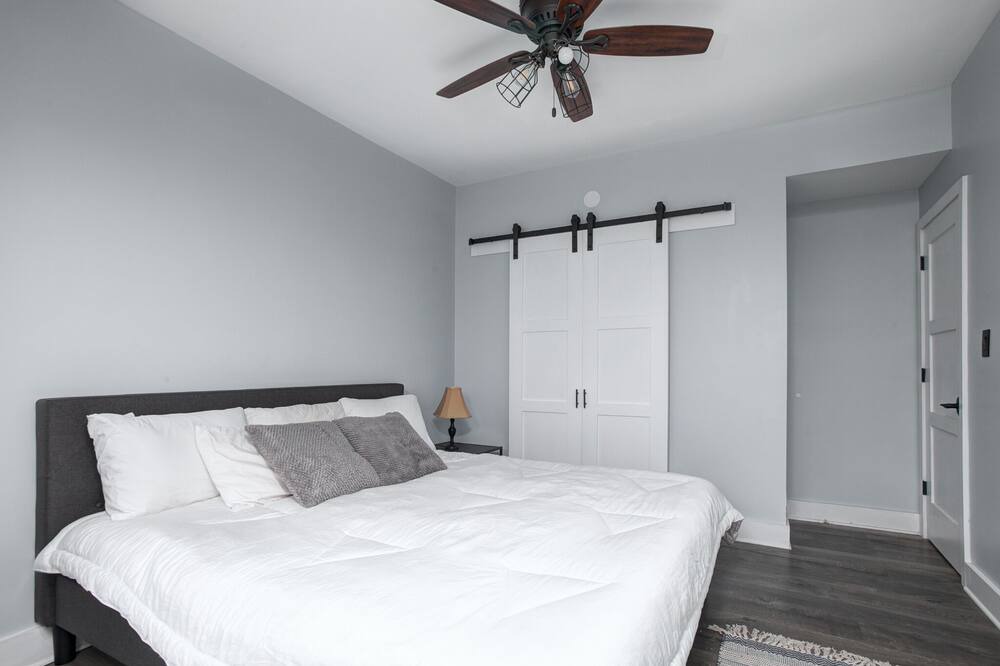 Photo of Bedroom in Charlotte Center City