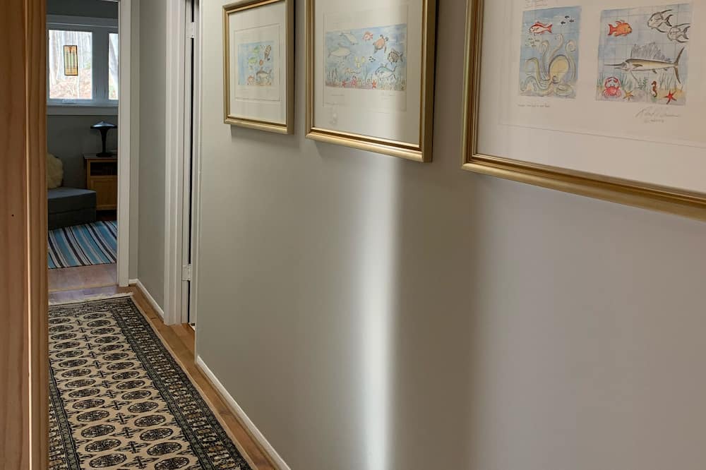 Photo of Bedroom in Barnardsville