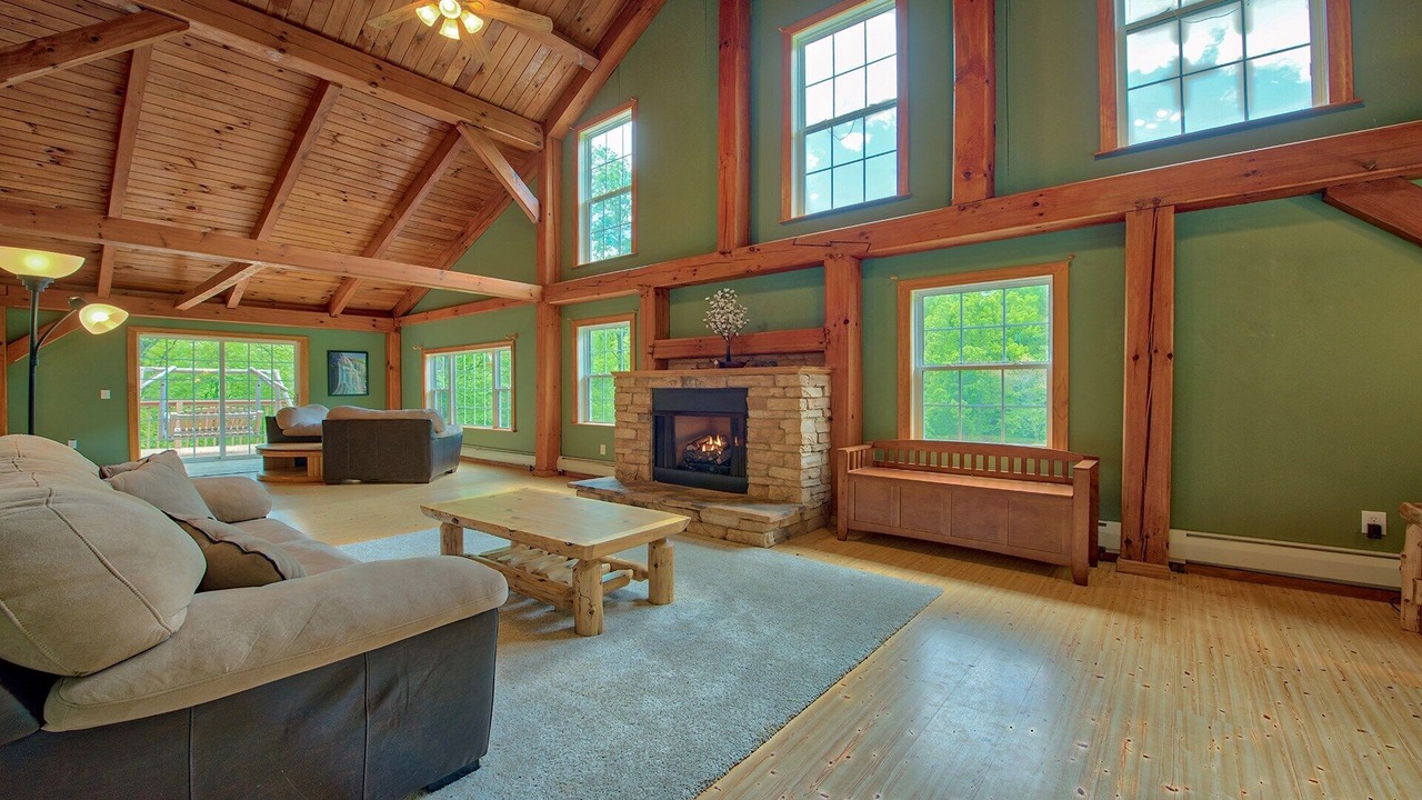 Photo of Livingroom in Waynesville