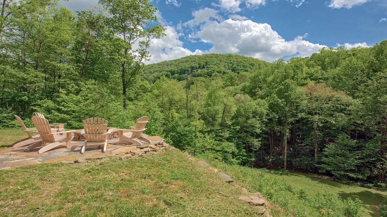 Photo of Outdoor in Waynesville