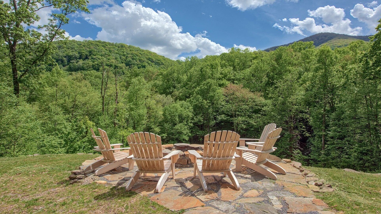 Photo of Outdoor in Waynesville