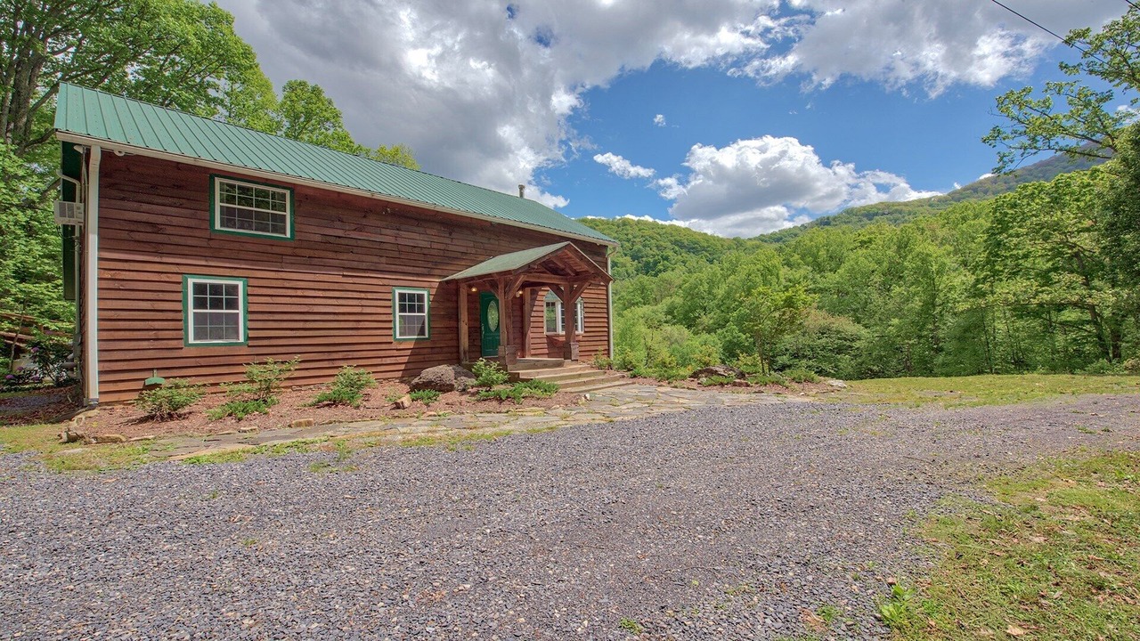 Photo of Outdoor in Waynesville