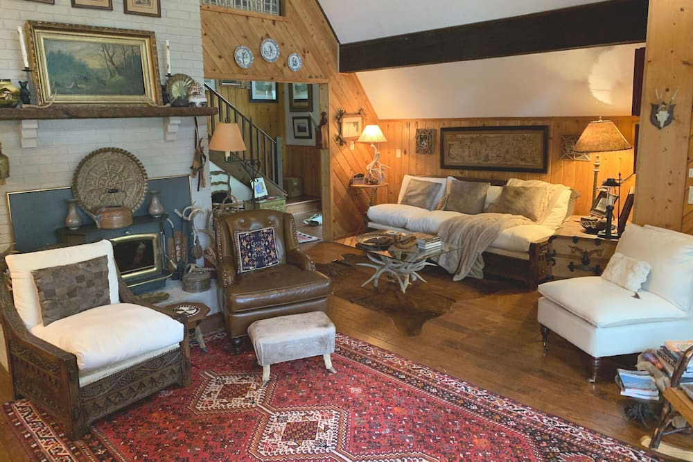 Photo of Bedroom in Blowing Rock