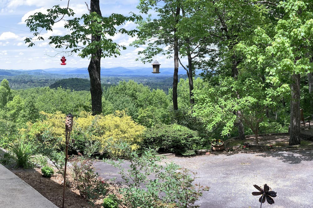 Photo of Patio Balcony in Hendersonville