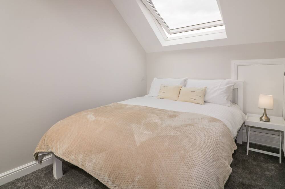 Photo of Bedroom in Newquay City Centre