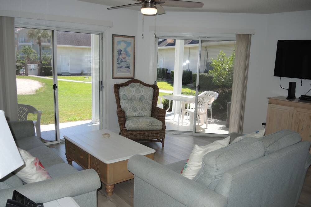 Photo of Livingroom in Calabash